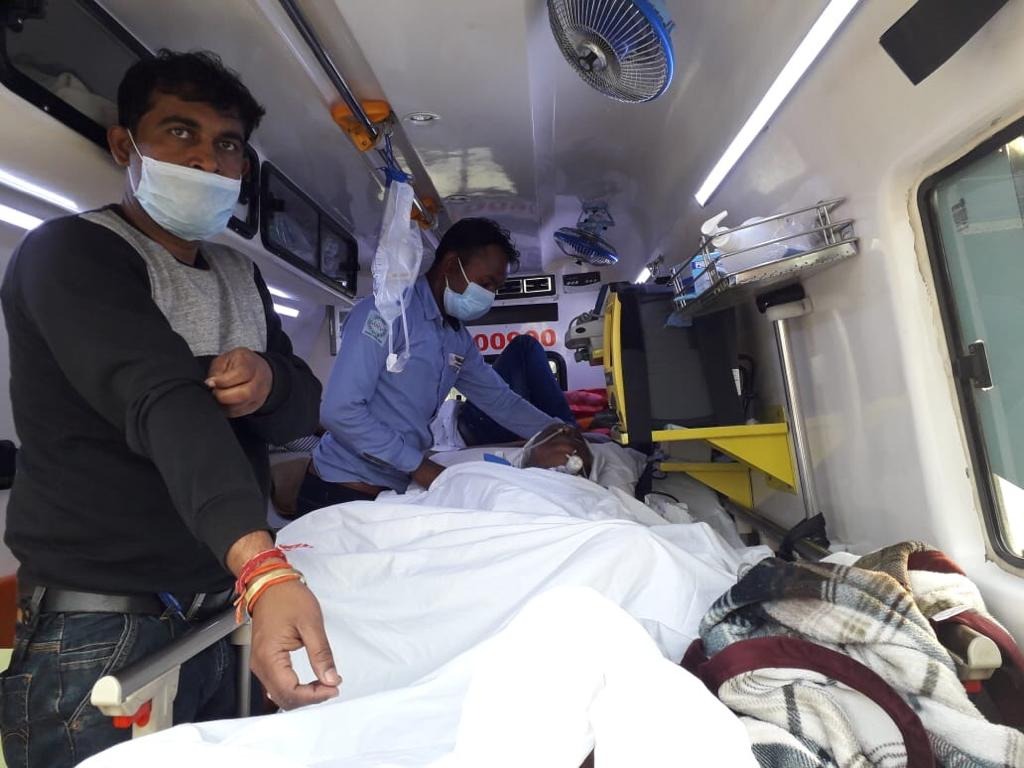 5de10cd7c4ed3600012d4b9d