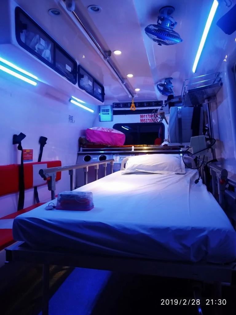 5de10cd87b8aca00012d0154